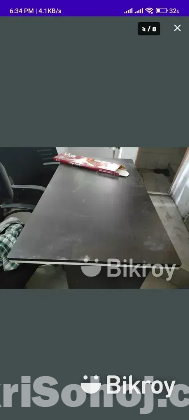 Boss table